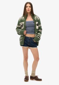 Superdry & Co HOT - Shorts vaqueros - van dyke mid used