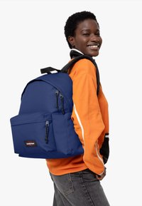 Eastpak DAY PAK'R - Mochila - nightsky navy