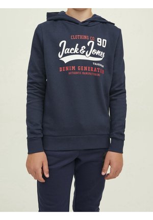 Sudadera con capucha azul marino hecha de tela suave. Presenta un gráfico frontal con texto en blanco y rojo, puños acanalados y un bolsillo tipo canguro.