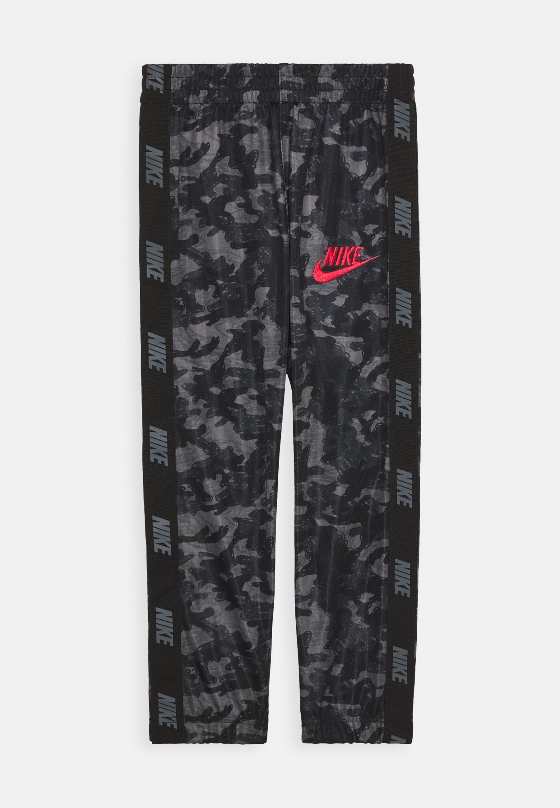 nike black camo tracksuit