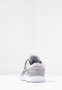 Nike Performance Zapatillas running asfalto - grey