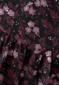 Creamie FLOWER DOBBY - A-linjekjol - black