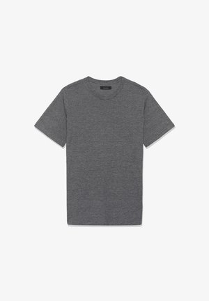 Prosty ciemnoszary T-shirt z krótkim rękawem i okrągłym dekoltem, rozłożony na płasko na białym tle, metka widoczna wewnątrz kołnierza.
