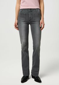 Wrangler FLARE - Zvonové džínsy - frosted fronts