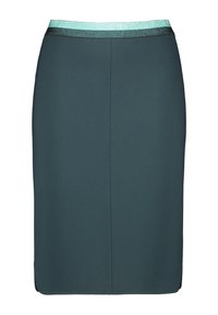 Mörkgrön blyertskjol med en figurnära silhuett och ett brett metalliskt teal- och svart elastiskt midjeband.