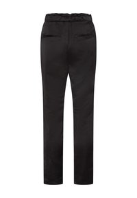 Zwarte broek met een gladde textuur, elastische tailleband en twee achterzakken. Rechterschenk ontwerp, zonder zichtbare patronen of accenten.