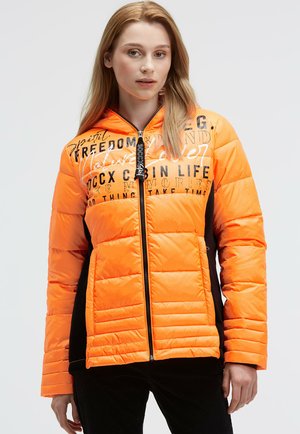 IM MATERIALMIX MIT KAPUZE - Winterjacke - brilliant orange neon