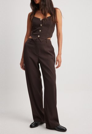 Pantalones - brown