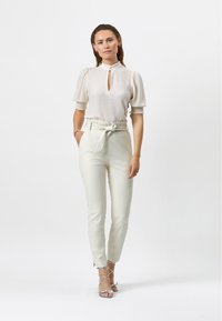 Dante6 FELINE - Bluse - butter cream