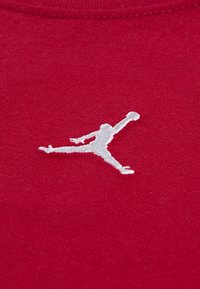 Jordan JUMPMAN AIR  - Lihtne T-särk - gym red