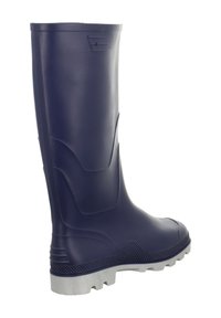 Donkerblauwe rubberen laars met een gladde textuur, ronde neus, geribbelde accenten nabij de zool en een stevige, geprofileerde loopzool voor grip.