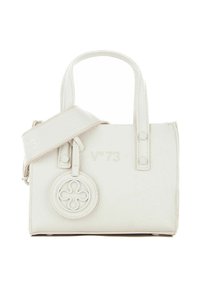 Sac à main en cuir blanc avec deux poignées et une sangle en tissu réglable. Il présente un accent logo rond et un nom de marque embossé. Fini texturé.