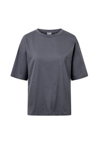 Donkergrijs oversized T-shirt met korte mouwen en ronde hals, gemaakt van een soepel materiaal en met een zichtbaar merketiket aan de binnenkant van de kraag.