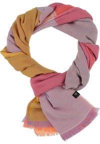 Écharpe douce tissée torsadée en blocs de couleur rose, lavande, orange et moutarde avec des bords à franges et une petite étiquette noire.