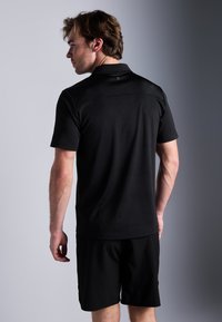Pier One Sport SHORT SLEEVE SPORTS POLO TOP - Polo - black