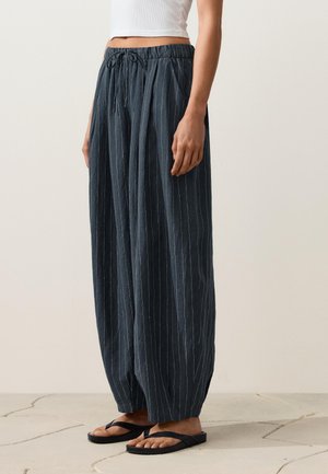 OYSHO Hlače - dark blue