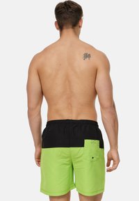 INDICODE JEANS PRUITT - Bañador corto - greenery