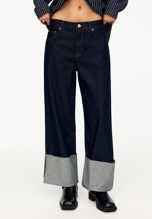 WITH TURN HEMS  - Jeans Relaxed Fit