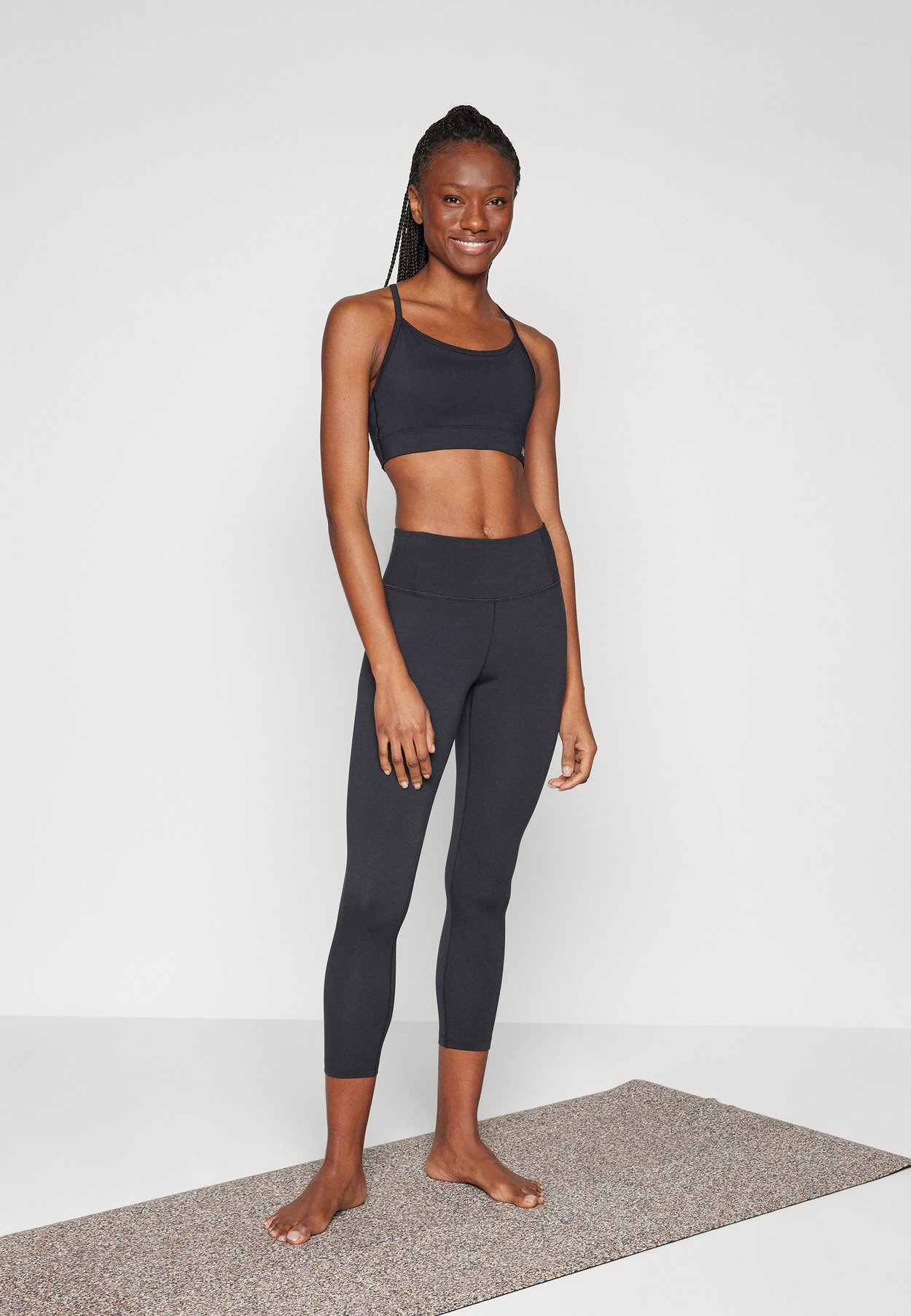 NB ESSENTIAL YOGA BRA