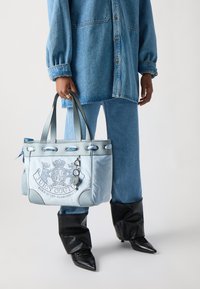 Juicy Couture LARGE DOUBLE HANDLE - Ručna torba - dusk blue