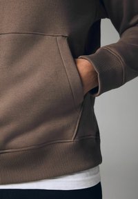 Next STANDARD - Hoodie - dark natural