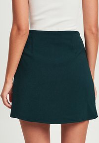 TUSSAH BILLIE - Wickelrock - emerald