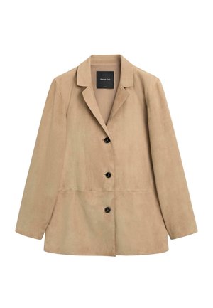 Beige ruskindblazer med nedslagne revers og tre sorte knapper foran, lange ærmer, designet til kvinder.