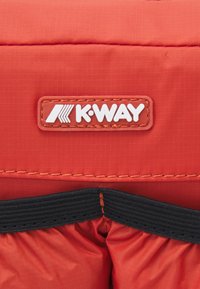 K-Way ALBAS UNISEX - Mosózsák - red pompeian