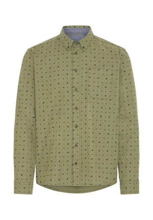 Camicia verde chiaro a maniche lunghe con bottoni, piccoli motivi floreali e geometrici scuri e una singola tasca sul petto.
