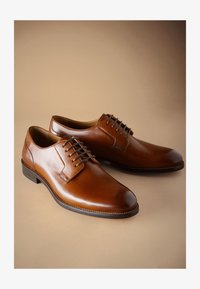 Selected, tan brown