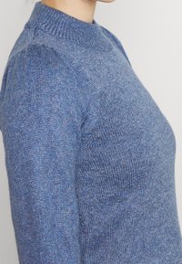 JDY Stickad tröja - blue