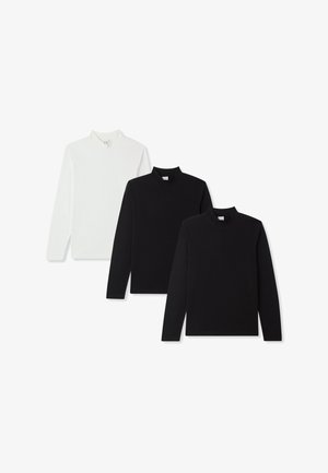 Trzy długie koszulki z kołnierzykiem: jedna biała, dwie czarne. Wykonane z gładkiego materiału, dopasowanego kroju i wysokiego kołnierza.