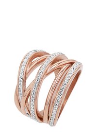 Anello in oro rosa con bande intrecciate, abbellito con cristalli trasparenti lungo i bordi, che creano un design moderno e testurizzato.