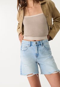 Stradivarius Short en jean - light blue