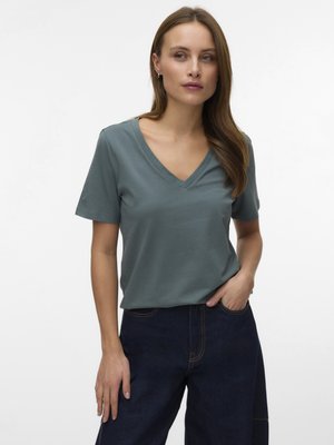 Vero Moda VMPAULINA NECK NOOS - Navadna majica - balsam green