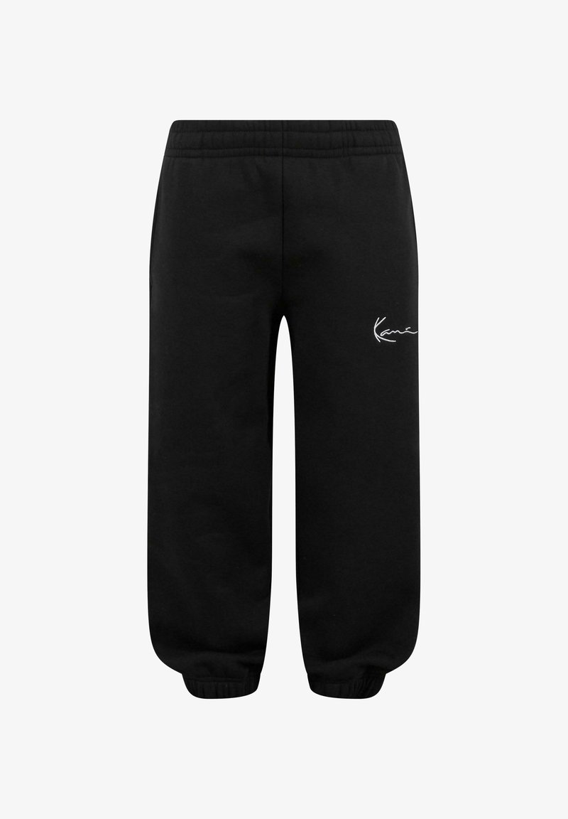 Melni sporta bikses ar elastīgu jostasvietu, sašaurinātiem aprocēm un baltu izšūtu logo kreisajā augšstilbā. Izgatavotas no mīksta kokvilnas auduma.