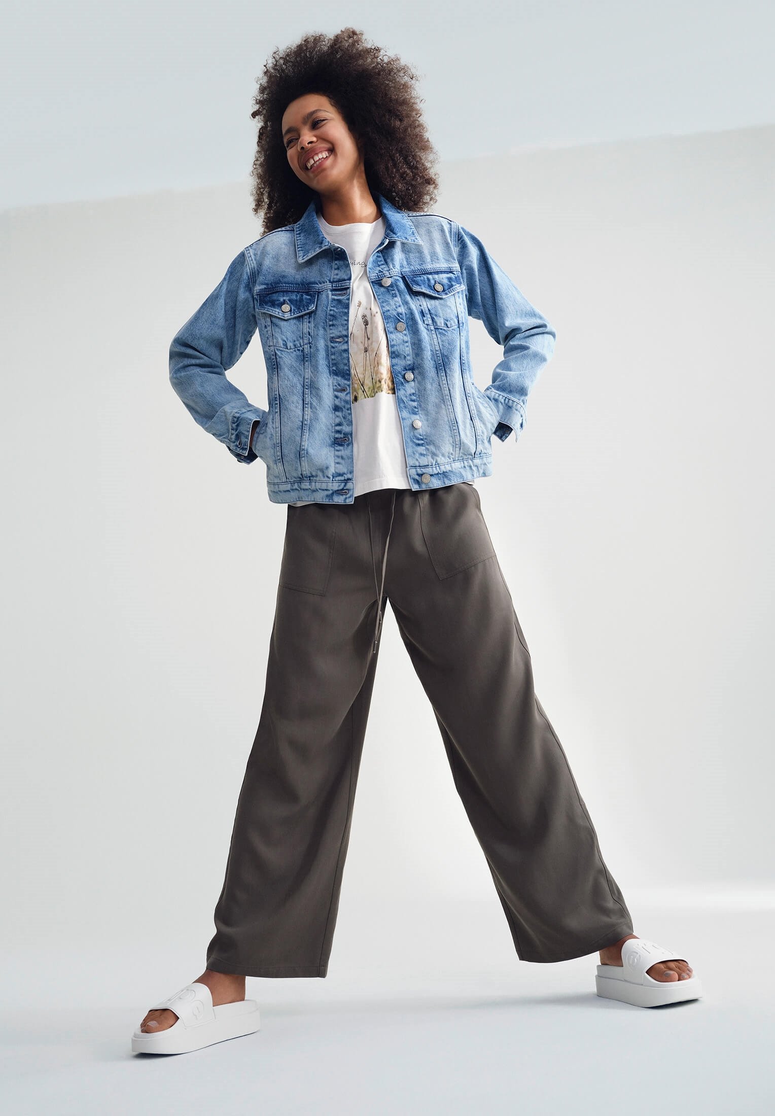 Cartoon MODERN FIT IM BOHO STYLE 