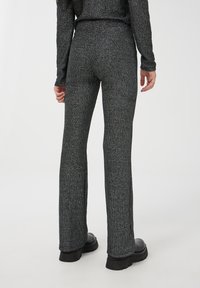 Terranova A ZAMPA - Leggings - nero