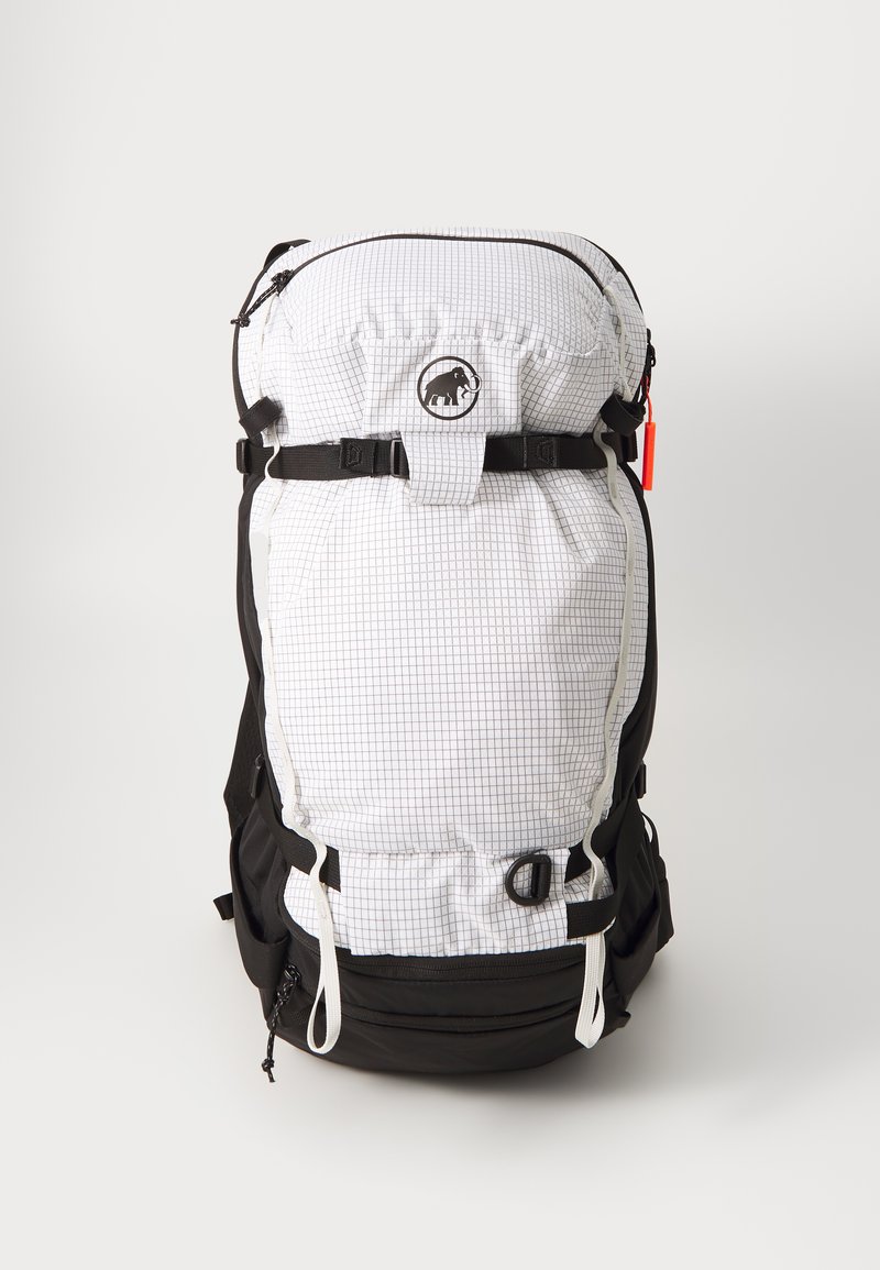 Mammut AENERGY ST 32 UNISEX - Mochila de trekking - white/black