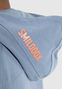 Smilodox LEON - Felpa con cappuccio - dusty blue