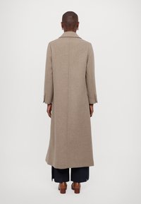 Paul & Joe MANTEAU - Klasický kabát - beige