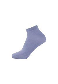 Lavender ankle sock made from smooth fabric, featuring a ribbed cuff and seamless toe, designed for comfortable fit and wear.