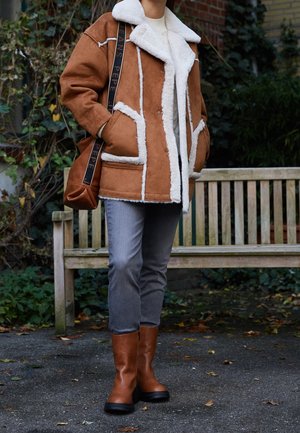 Wintermantel - brown