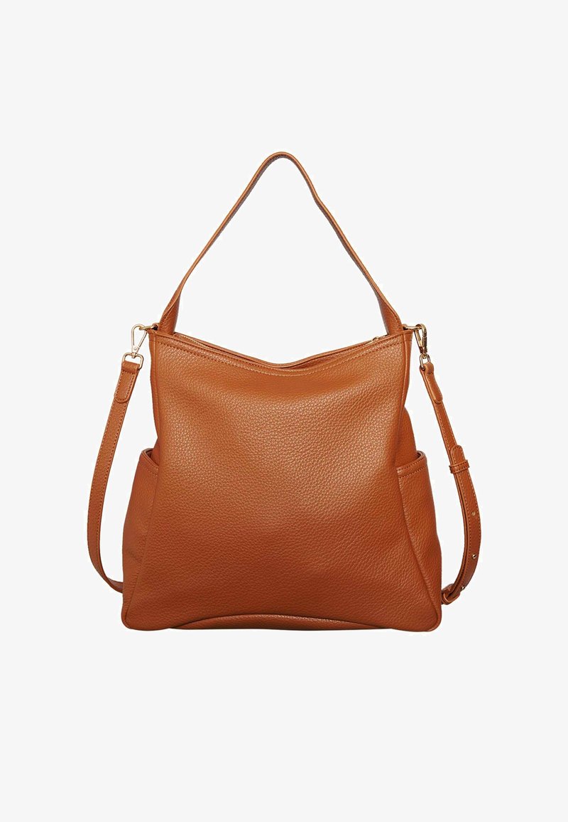 Brūna ādas rokassoma ar teksturētu virsmu, plašu atveri un garu regulējamu siksnu. Iespējas sānu kabatas un zelta krāsas aksesuāri.