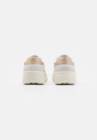 Geox SPHERICA ECUB-2 - Sneakers basse - white