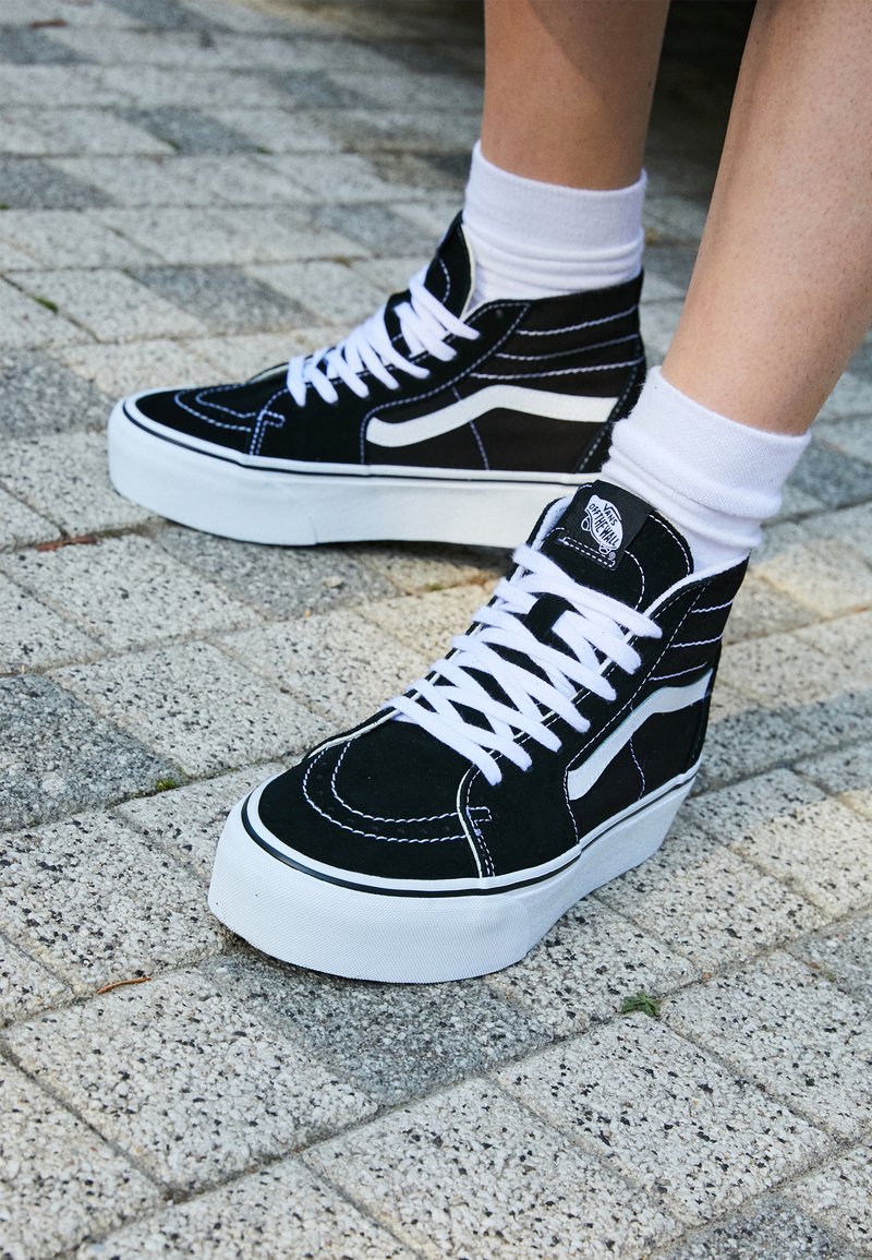 vans montante