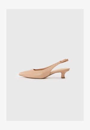 Des escarpins beige à talon slingback avec un bout pointu et un petit talon fin. En cuir lisse avec un éclat subtil et une bride de cheville réglable.