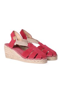 Wedges espadrilles in suede rosso con design a ritaglio, cinturini elastici e suole in juta intrecciata. Presentano una finitura liscia e testurizzata.