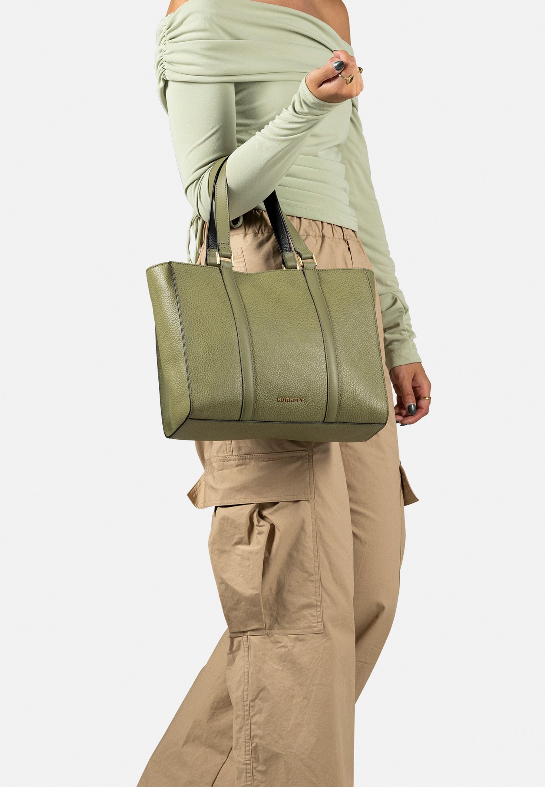 Burkely KEEN KEIRA - Handbag - light green - Zalando