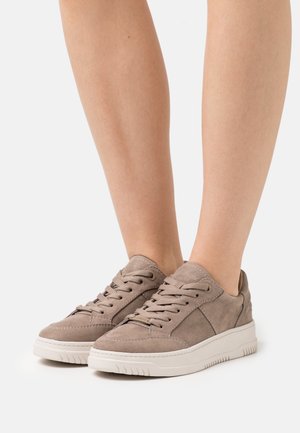 s.Oliver Trainers - taupe
